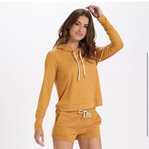 Women’s vuori halo essential hoodie